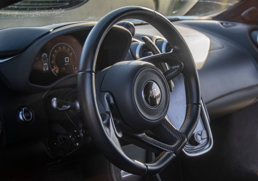 Mclaren 570s | Go Crazy Exotics Car Rentals