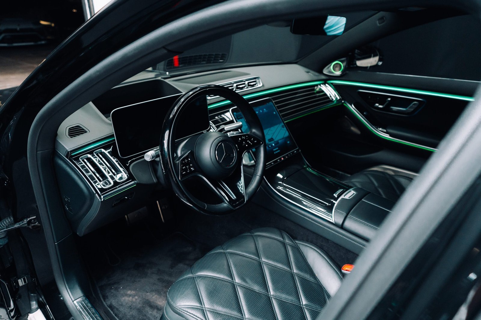 Mercedes s580 Maybach| Go Crazy Exotics Car Rentals