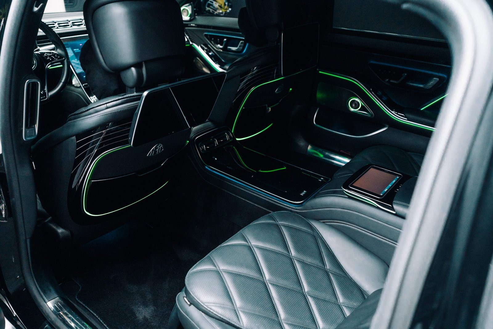 Mercedes s580 Maybach| Go Crazy Exotics Car Rentals