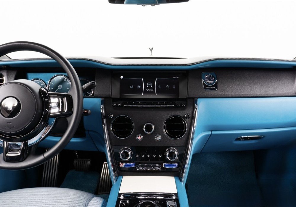 Rolls Royce Cullinan | Go Crazy Exotics Car Rentals
